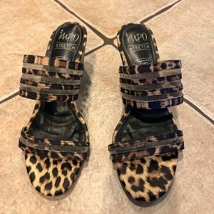 Leopard wedges